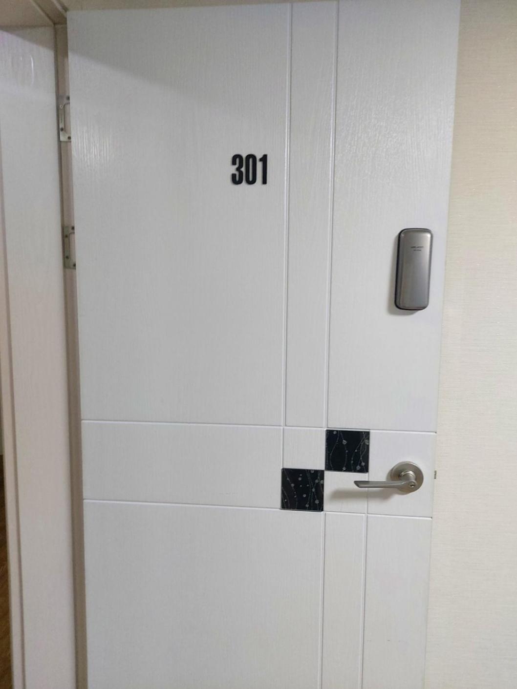 29 Play House Hotel Инчон Екстериор снимка